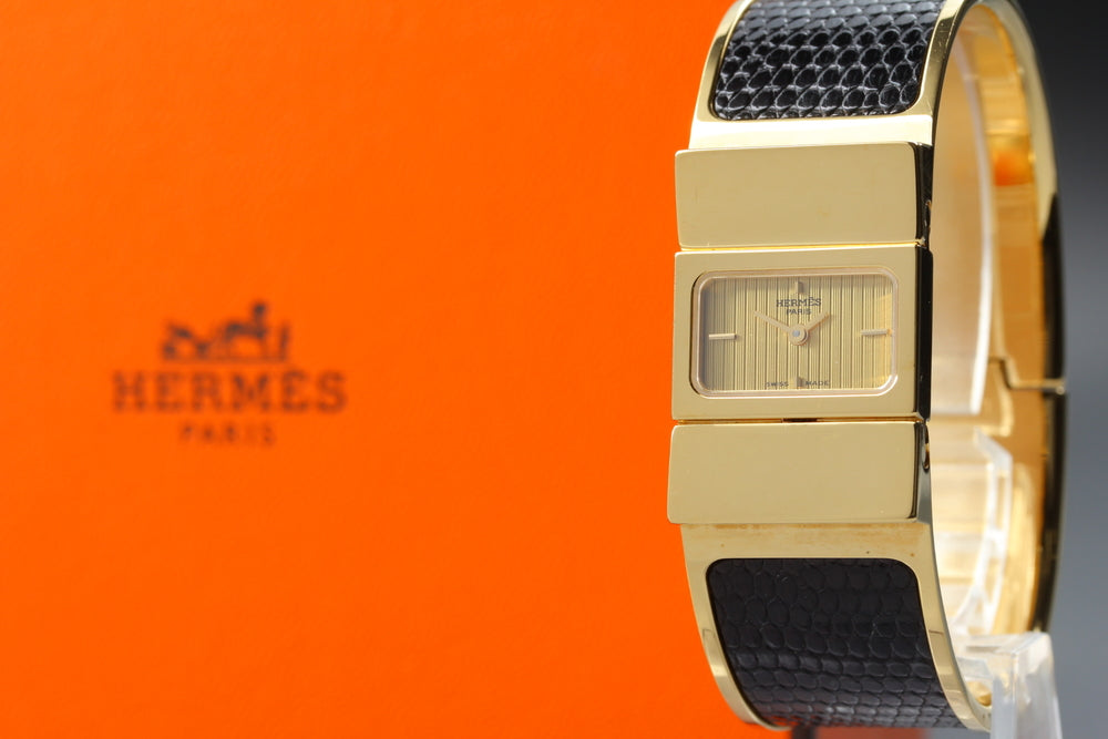 Near MINT HERMES Loquet L01.201 Gold Quartz 18.9mm Ladies Watch