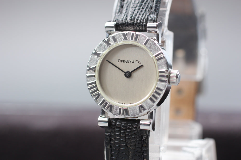 Near MINT TIFFANY&Co. Atlas Mini S0640 Silver Quartz 19mm Ladies Watch
