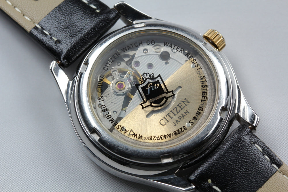 Near MINT CITIZEN FREE WAY TRADITIONAL CLUB 8228-A43728 White Auto 35mm Men's Watch