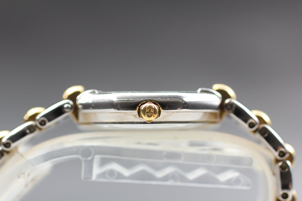 Near MINT Christian Dior D48-203 Gold Quartz 25mm Ladies Watch