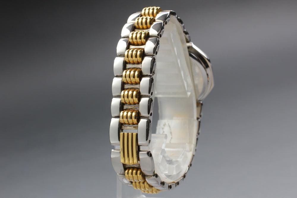 Near MINT Christian Dior D48-203 Gold Quartz 25mm Ladies Watch