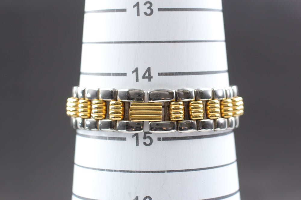 Near MINT Christian Dior D48-203 Gold Quartz 25mm Ladies Watch