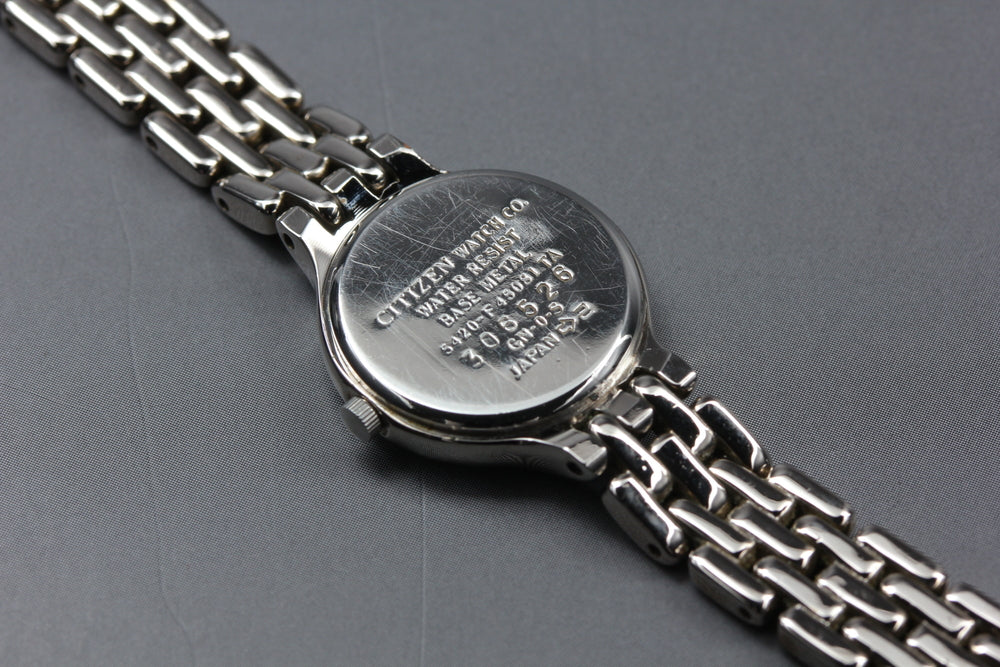 Near MINT CITIZEN SYLPH 5420-F45081 Silver Quartz 19mm Ladies Watch