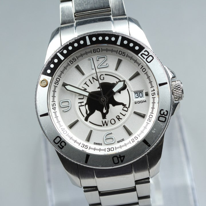 Near MINT Hunting World Mountain Stream HW-911 Silver Quartz 39mm Men's Watch