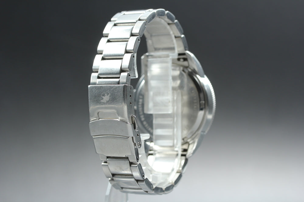 Near MINT Hunting World Mountain Stream HW-911 Silver Quartz 39mm Men's Watch
