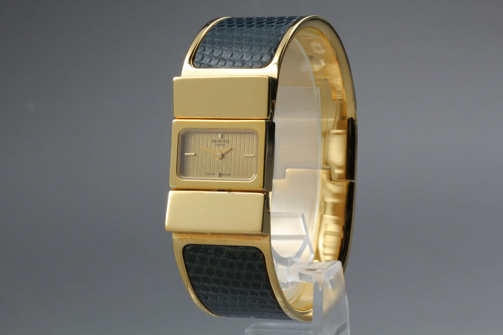 Near MINT HERMES Loquet L01.201 Gold Quartz 19mm Ladies Watch