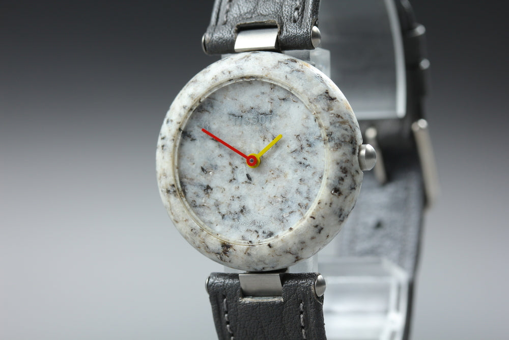 Near MINT TISSOT R150 Quartz 30mm Men's Watch