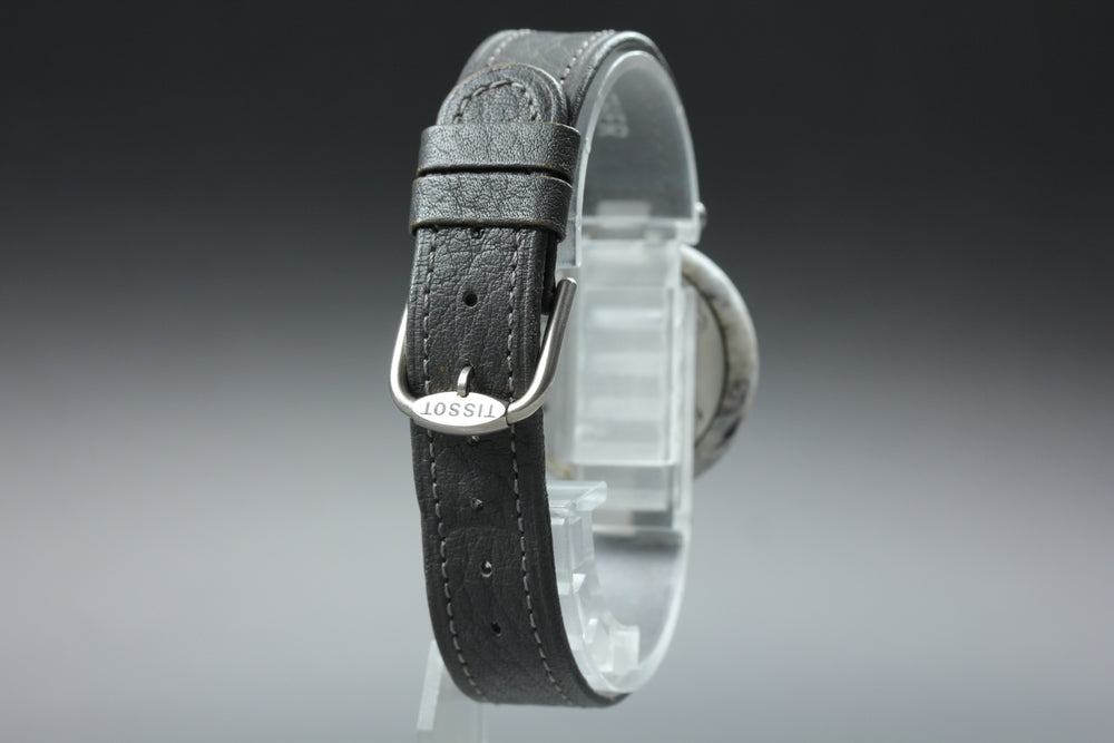 Near MINT TISSOT R150 Quartz 30mm Men's Watch