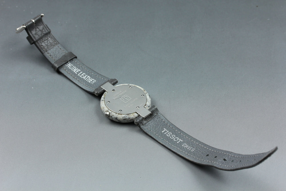 Near MINT TISSOT R150 Quartz 30mm Men's Watch