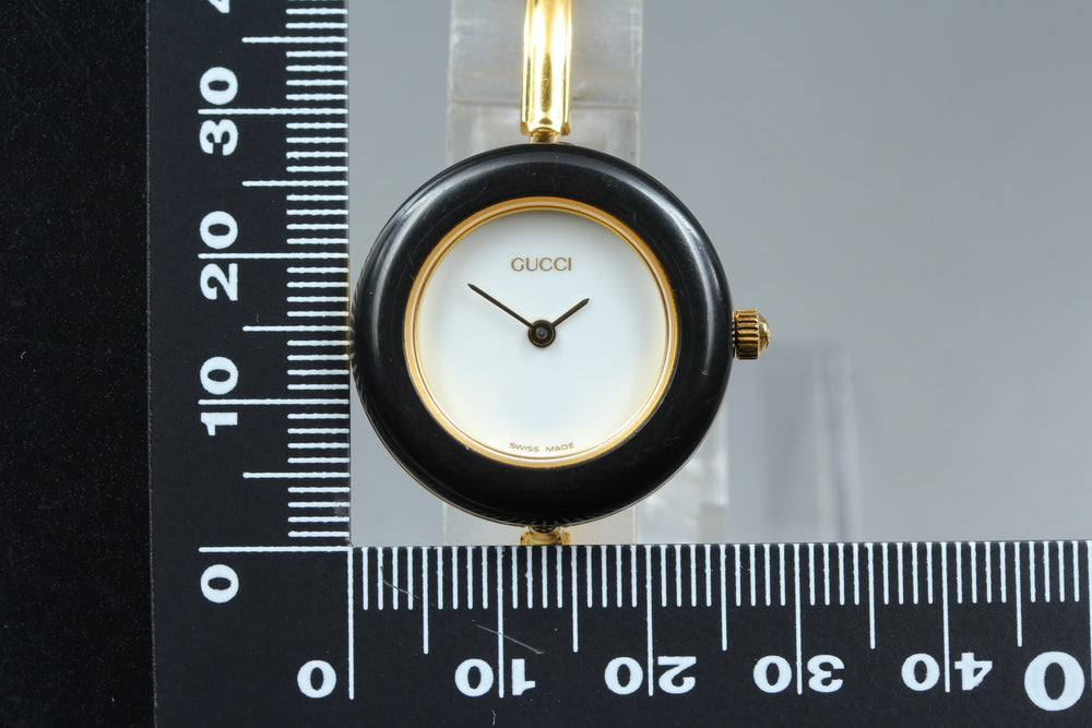 Near MINT GUCCI 11/12.2 White Quartz 25.8mm Ladies Watch