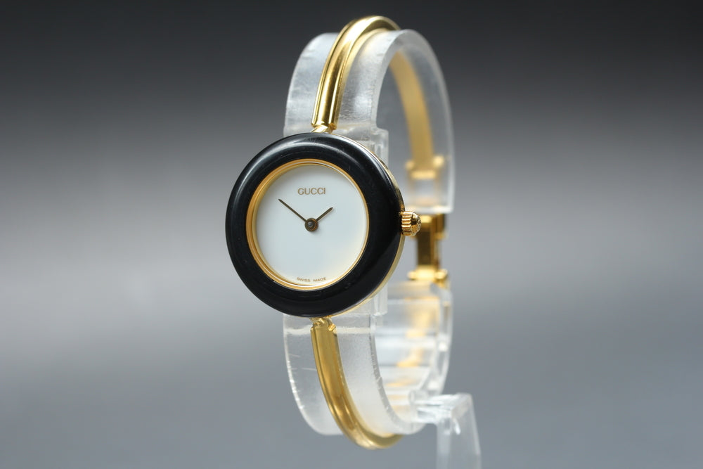 Near MINT GUCCI 11/12.2 White Quartz 25.8mm Ladies Watch