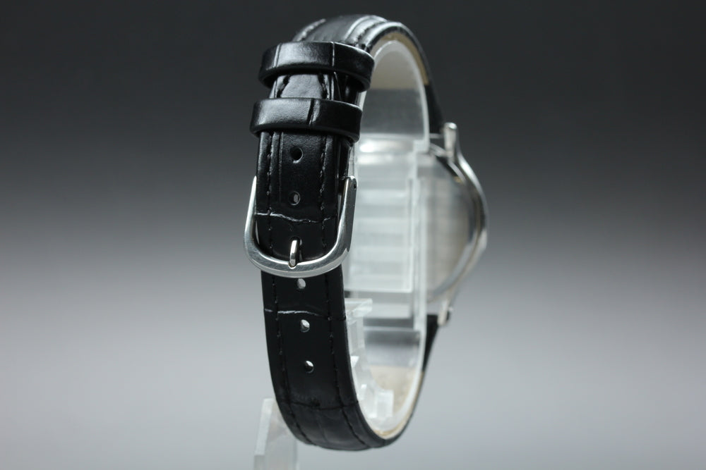 Near MINT SEIKO Credor 8J81-6A30 Silver Quartz 32mm Men's Watch 1994