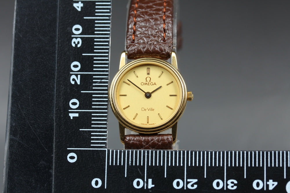 Near MINT OMEGA De Ville 591.0294 Cal.1450 Gold Quartz 19.9mm Ladies Watch