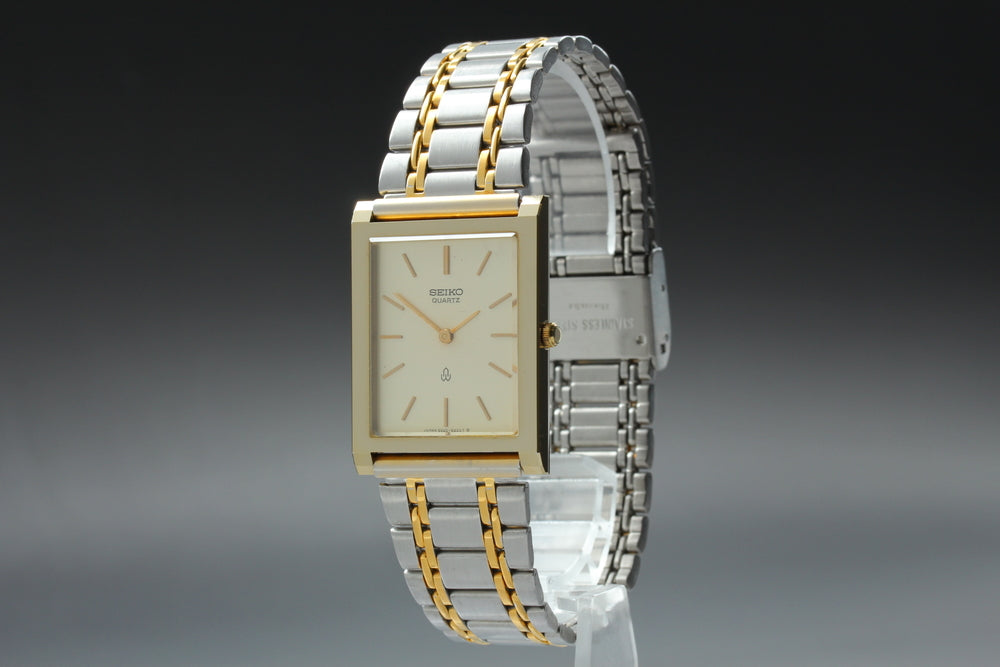 Near MINT SEIKO Chariot 6020-5290 Gold Quartz 25mm Men's Watch 1980