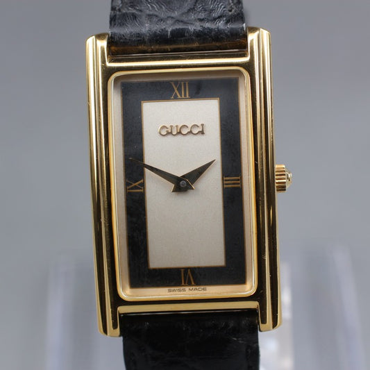 Near MINT GUCCI 2600M Silver/Black Quartz 23mm Men's Watch