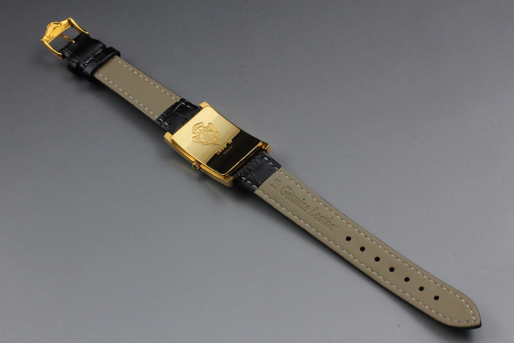 Near MINT GUCCI 2600M Silver/Black Quartz 23mm Men's Watch