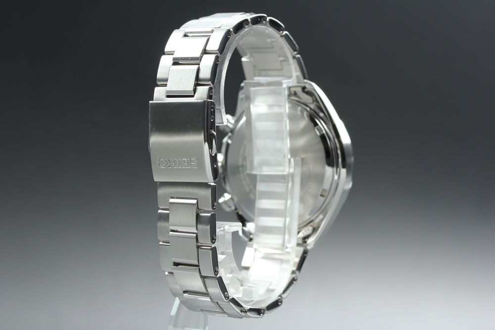 MINT SEIKO V175-0FA0 Navy Solar 42mm Men's Watch