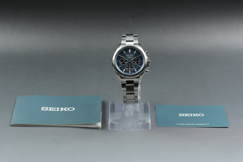 MINT SEIKO V175-0FA0 Navy Solar 42mm Men's Watch
