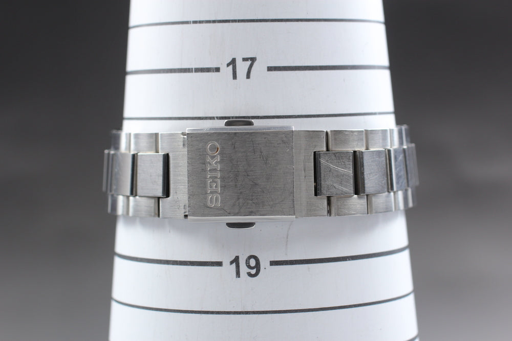 Near MINT SEIKO V175-0FA0 Blue Quartz 42mm Men's Watch