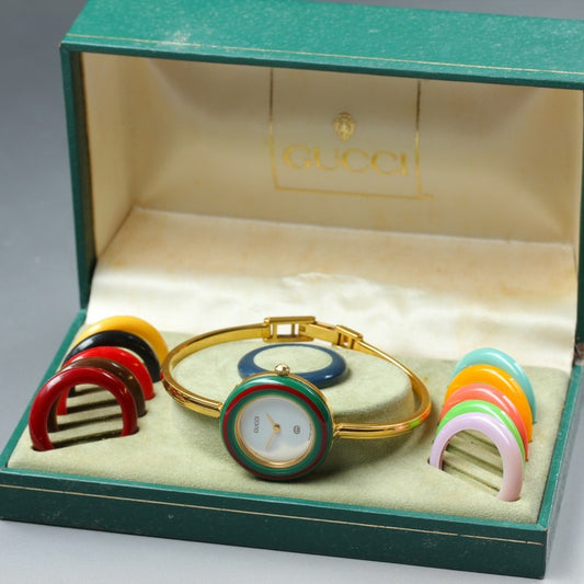 Near MINT GUCCI Change Bezel 11/12 White Quartz 26mm Ladies Watch