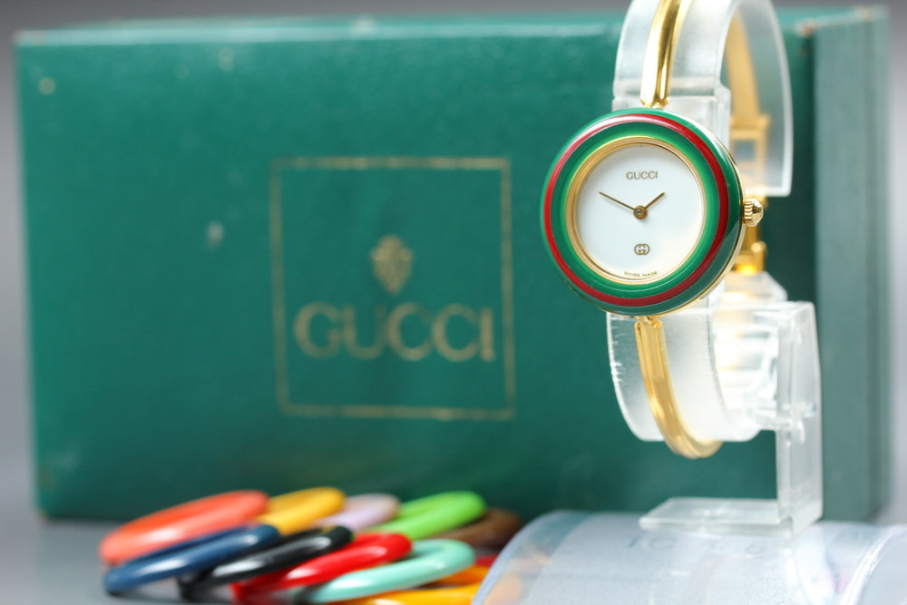 Near MINT GUCCI Change Bezel 11/12 White Quartz 26mm Ladies Watch