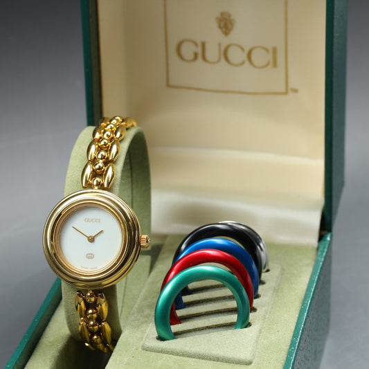 Near MINT GUCCI Change Bezel 11/12 White Quartz 26mm Ladies Watch