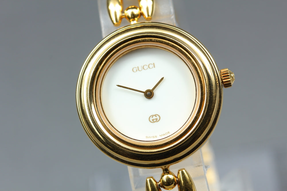 Near MINT GUCCI Change Bezel 11/12 White Quartz 26mm Ladies Watch