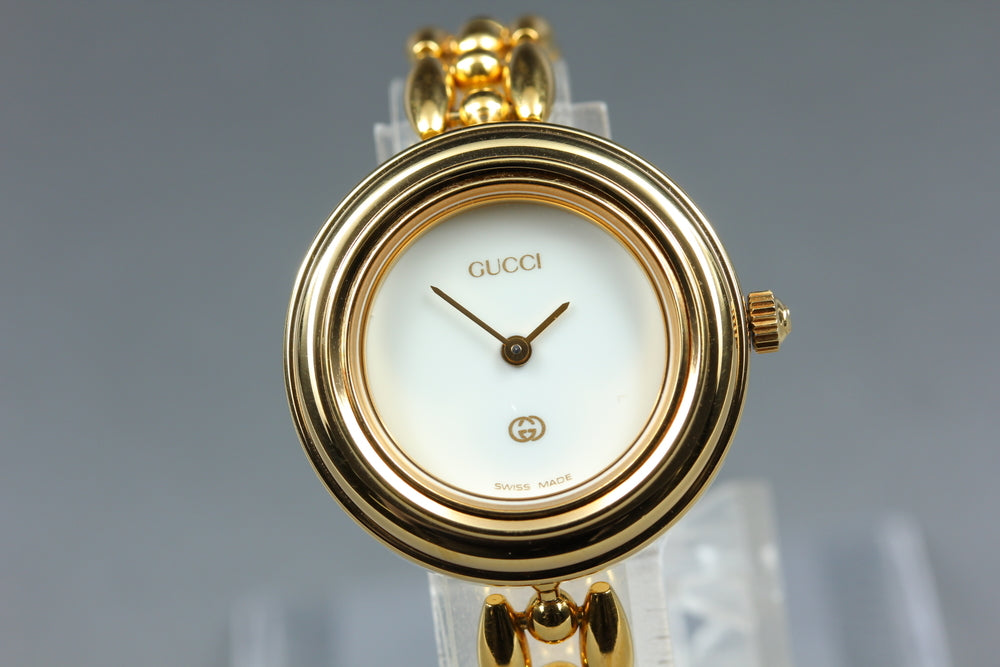 Near MINT GUCCI Change Bezel 11/12 White Quartz 26mm Ladies Watch