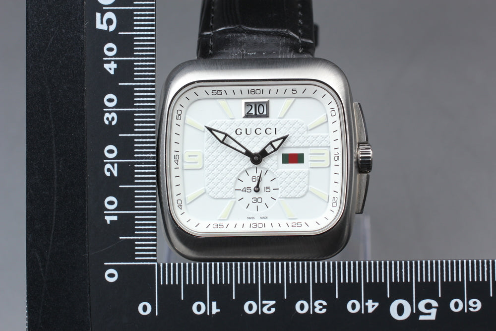 Near MINT GUCCI Coupe YA131303/131.3 White Quartz 40mm Men's Watch