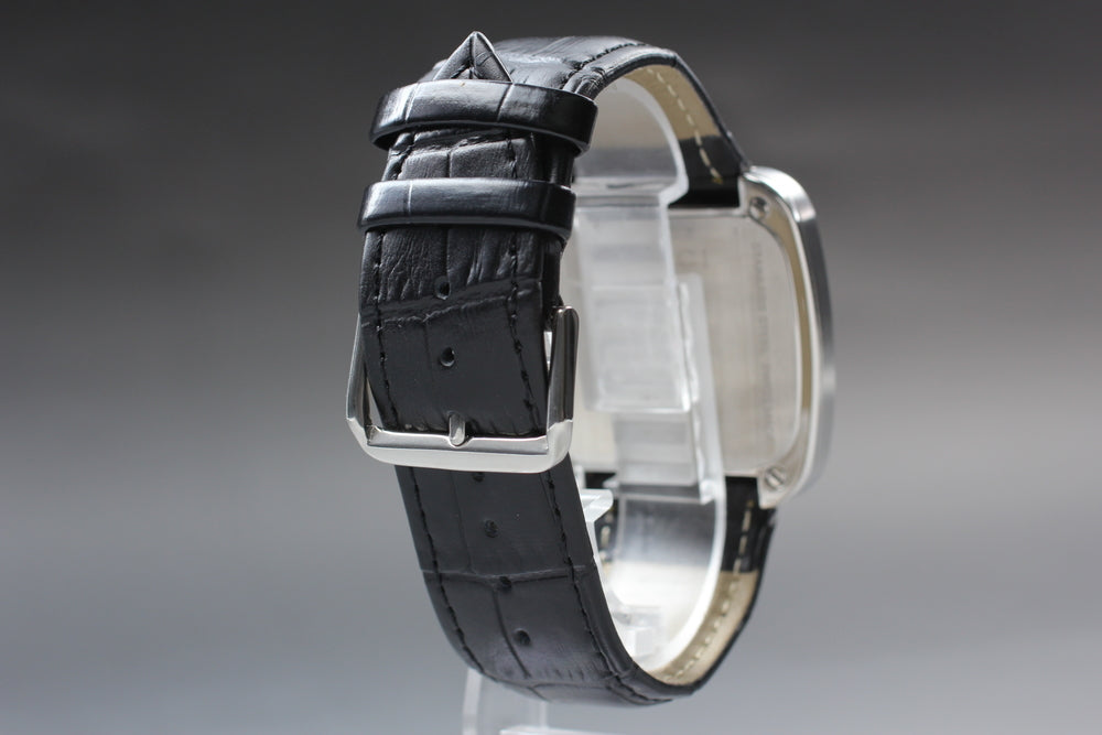 Near MINT GUCCI Coupe YA131303/131.3 White Quartz 40mm Men's Watch