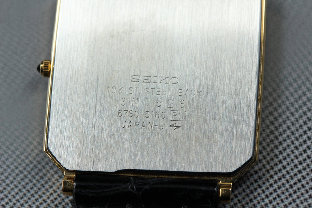 Near MINT SEIKO Dolce 6730-5160 Gold Quartz 27mm Men's Watch