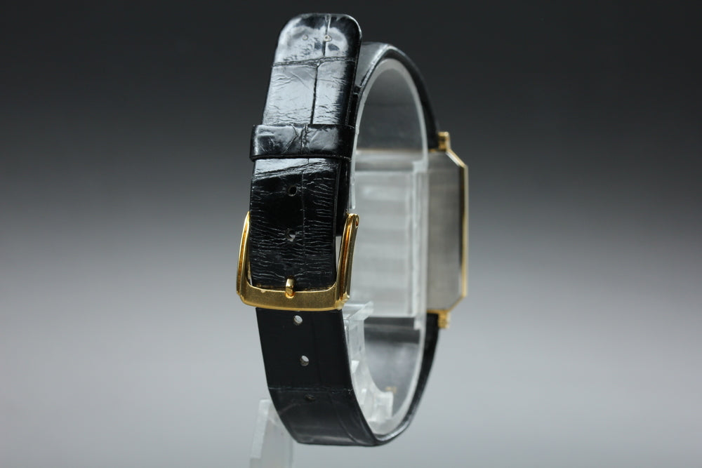 Near MINT SEIKO Dolce 6730-5160 Gold Quartz 27mm Men's Watch