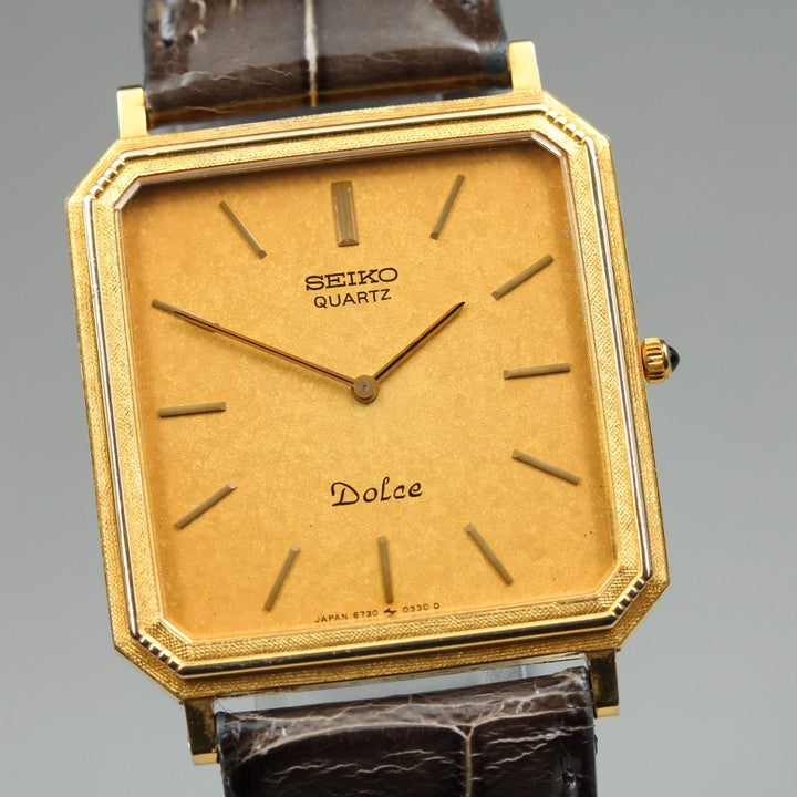Near MINT SEIKO Dolce 1982 6730-5160 Gold Quartz 26mm Men's Watch