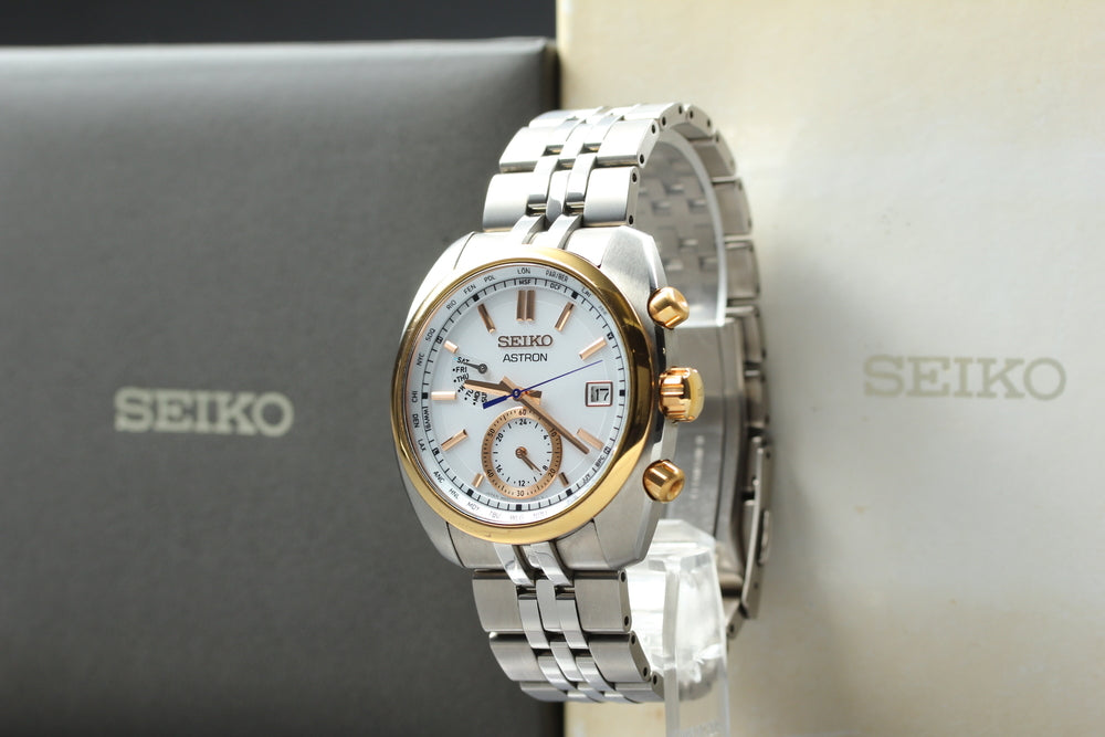 Near MINT SEIKO Astron SBXY020/8B63-0AZ0 White Solar 40mm Men's Watch