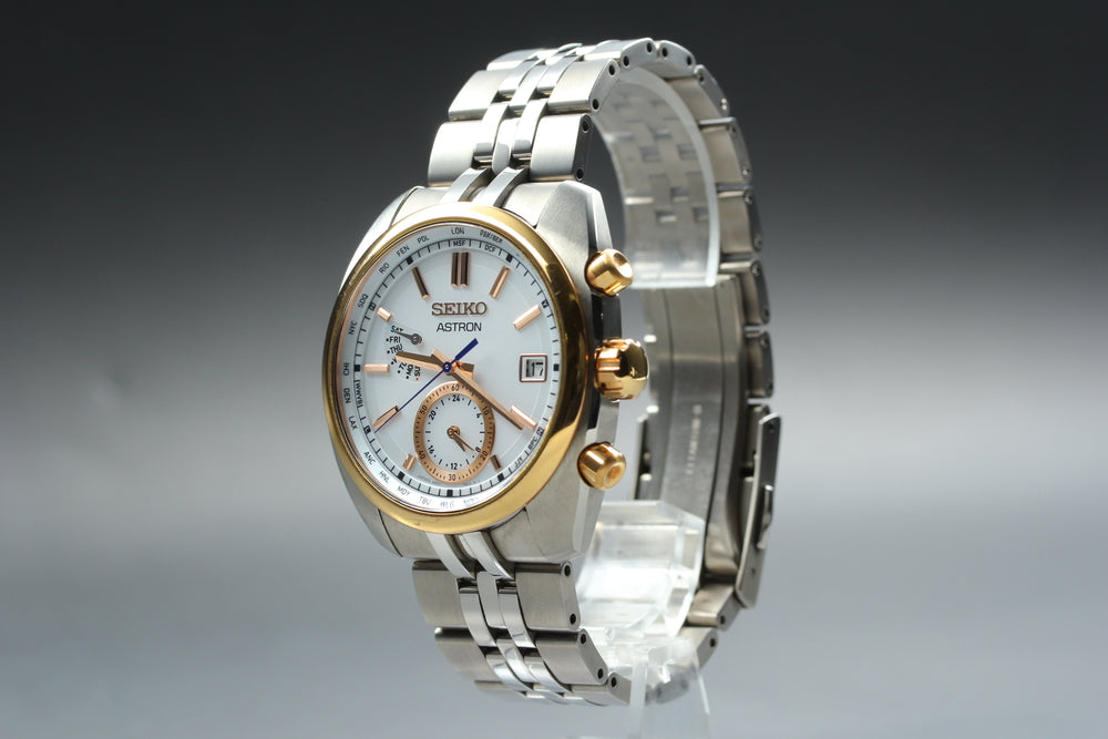 Near MINT SEIKO Astron SBXY020/8B63-0AZ0 White Solar 40mm Men's Watch