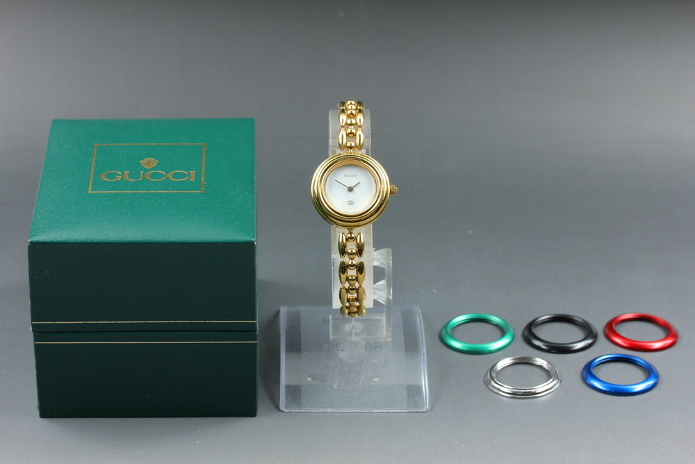 Near MINT GUCCI Change Bezel 11/12 White Quartz 25mm Ladies Watch