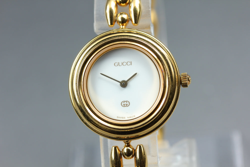 Near MINT GUCCI Change Bezel 11/12 White Quartz 25mm Ladies Watch