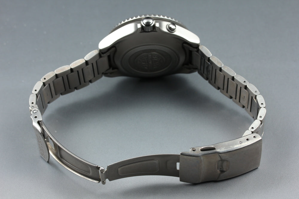 Near MINT SEIKO Landmaster 5M45-6A01 Black Quartz 41mm Men's Watch