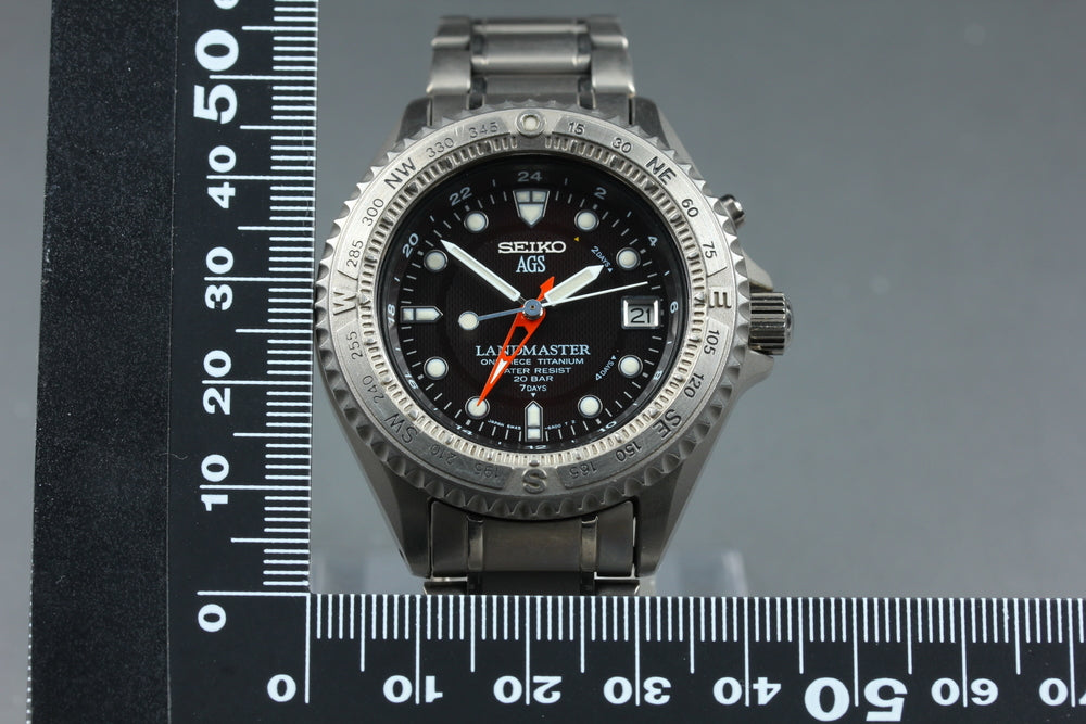 Near MINT SEIKO Landmaster 5M45-6A01 Black Quartz 41mm Men's Watch