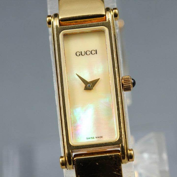 Near MINT GUCCI 1500 Mother of Pearl Quartz 12mm Ladies Watch