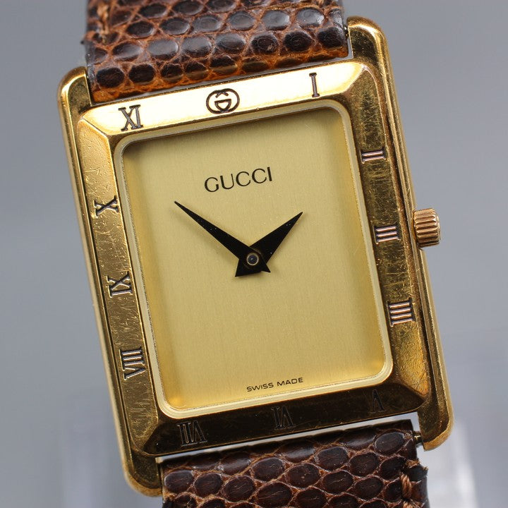 GUCCI 4200M Gold Quartz 24mm Men's Watch