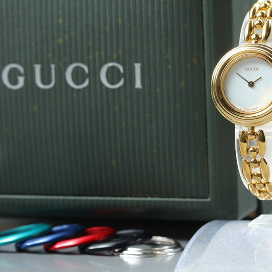 Near MINT GUCCI Change Bezel 11/12.2 White Quartz 26mm Ladies Watch