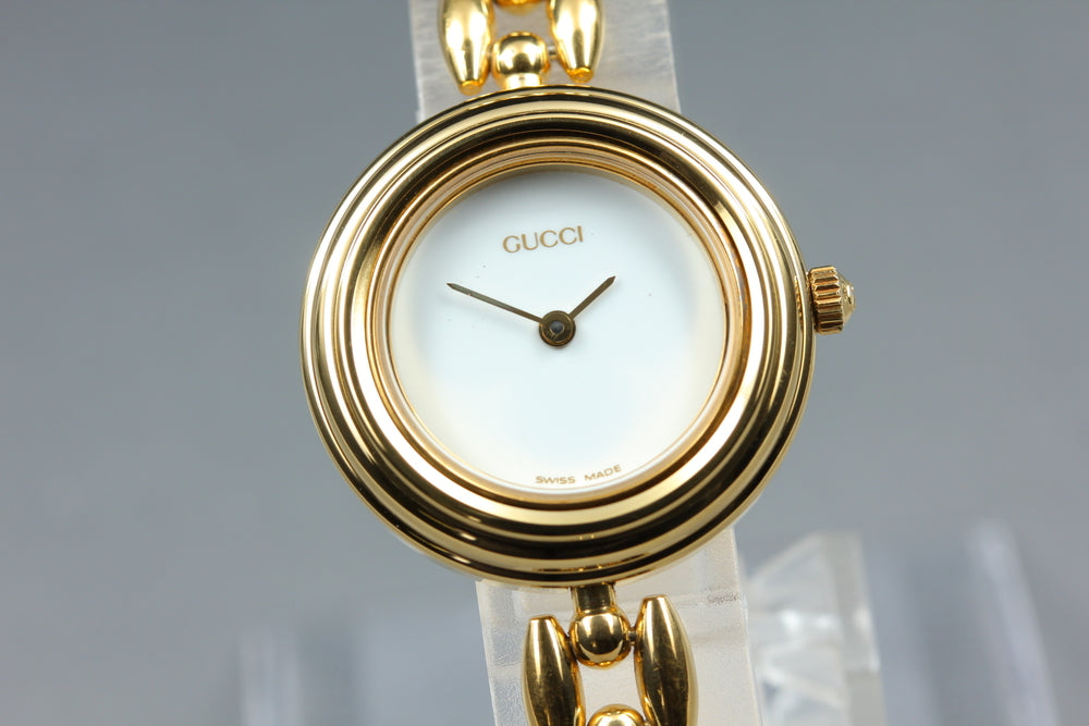 Near MINT GUCCI Change Bezel 11/12.2 White Quartz 26mm Ladies Watch