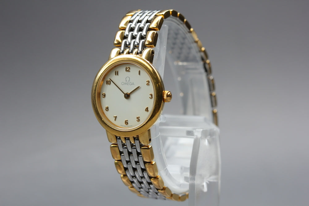 Near MINT OMEGA De Ville 795.0897.2 Cal.1459 White Quartz 22mm Ladies Watch