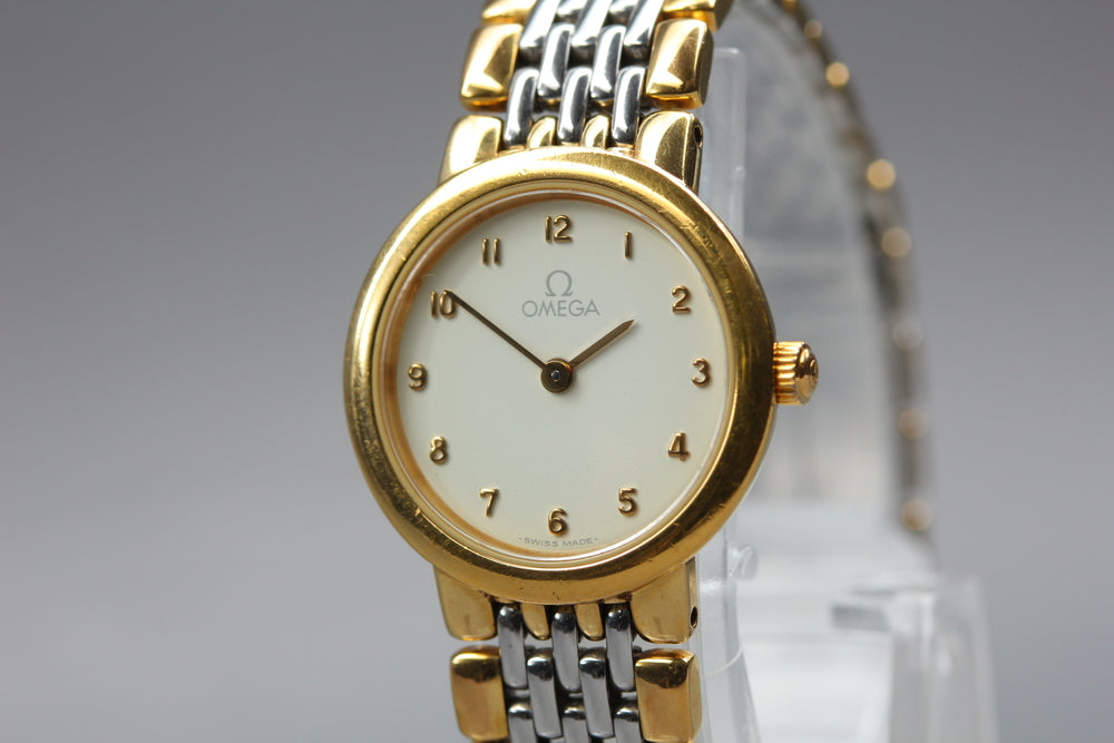 Near MINT OMEGA De Ville 795.0897.2 Cal.1459 White Quartz 22mm Ladies Watch