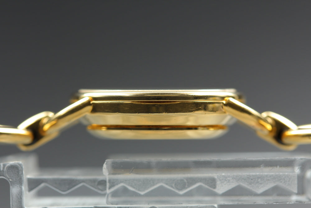 GUCCI 6000.2.L Gold Quartz 23mm Ladies Watch