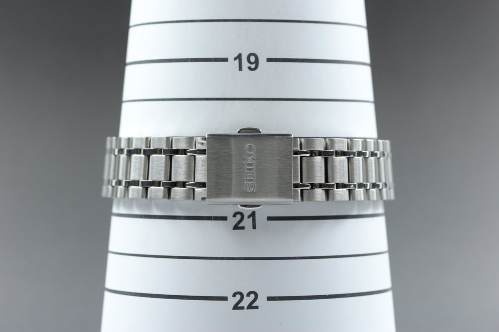Near MINT SEIKO Selection SBTR055/8T63-03P0 White/Black Quartz 38mm Men's Watch
