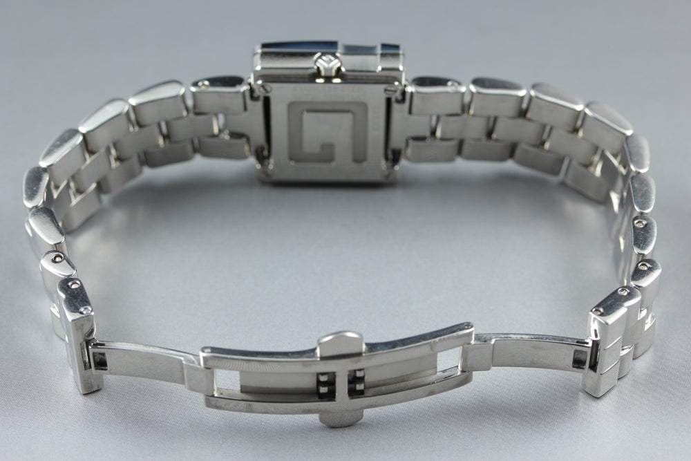 Near MINT GUCCI 3600L Black Quartz Ladies Watch