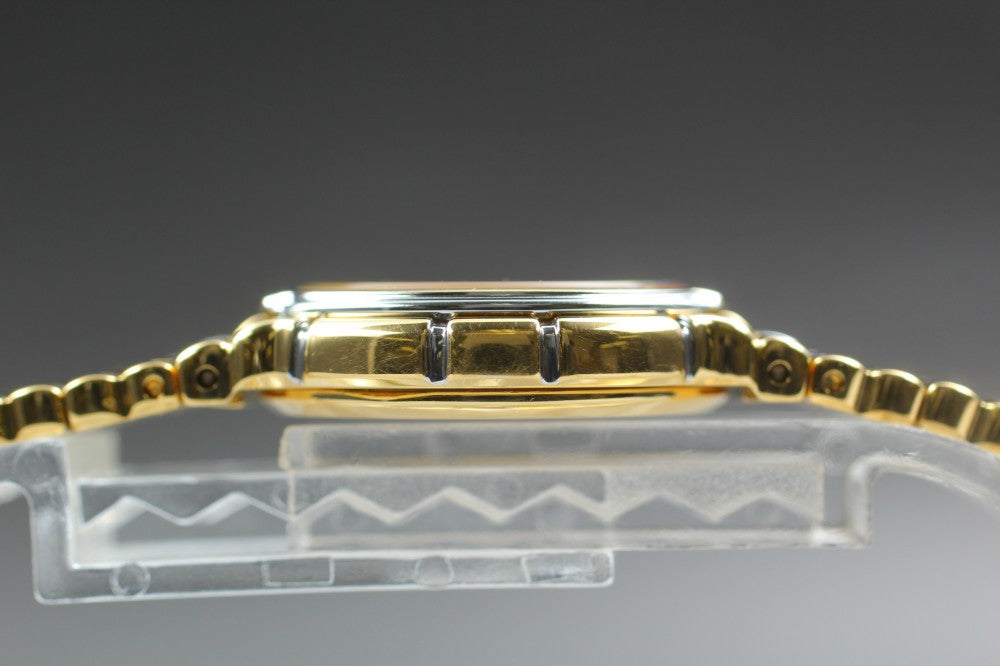 Near MINT SEIKO Exceline 1F21-0E10 Gold Quartz 13mm Ladies Watch 1990