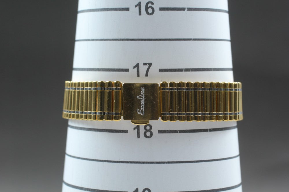 Near MINT SEIKO Exceline 1F21-0E10 Gold Quartz 13mm Ladies Watch 1990
